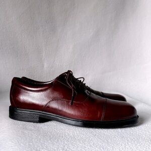 Rockport Men’s Size 10M Brown Leather Dress Shoes.